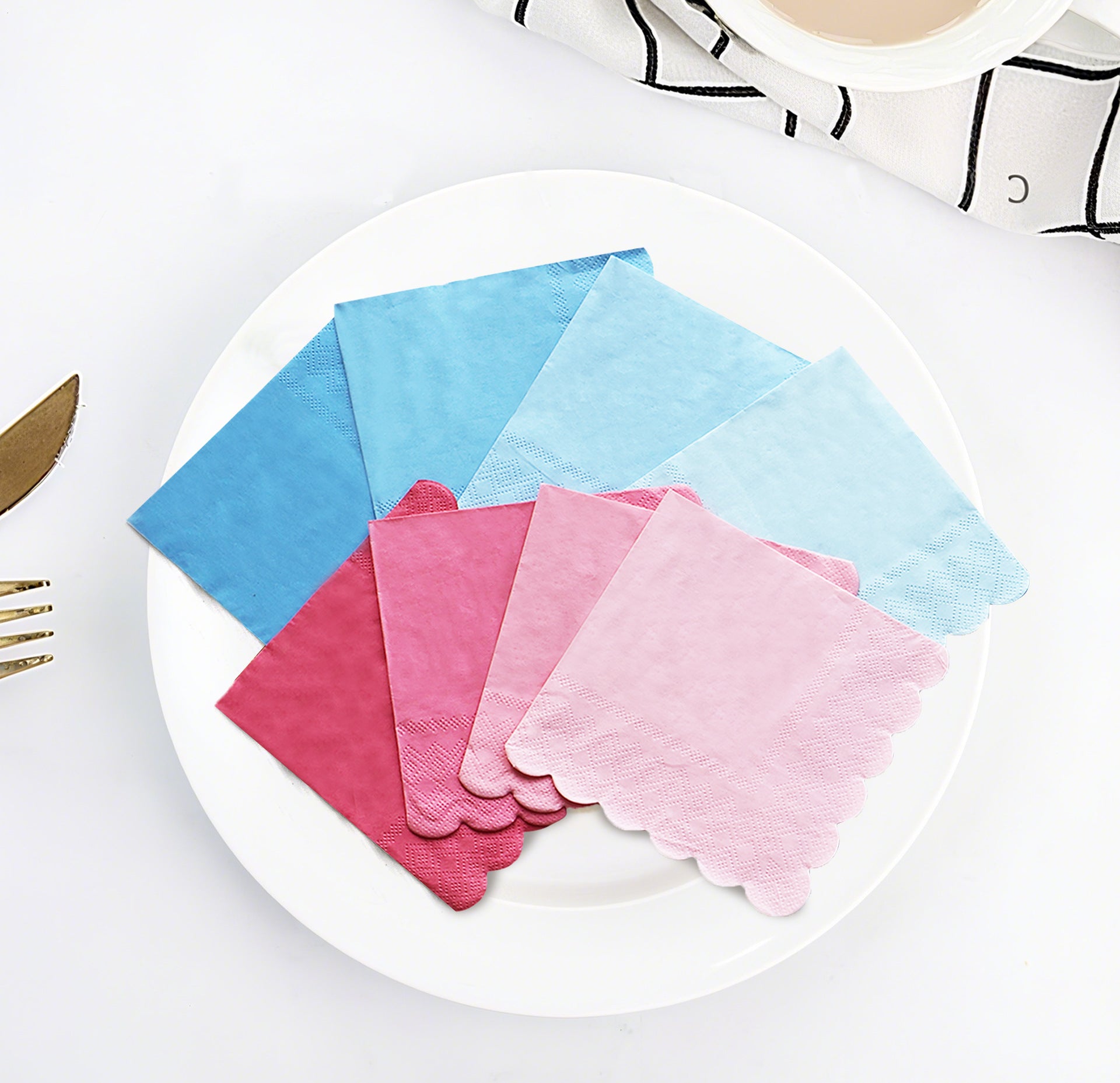 Custom Ombre Cocktail Napkins – Gradient Dyed Paper Napkins, Fancy Scalloped Edge Disposable Napkins for Parties, Weddings & Restaurants HL50PN08